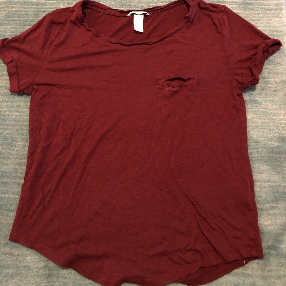soft maroon shirt sleeve with scoop neck